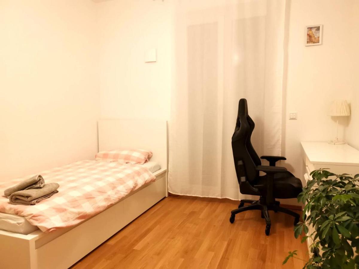Gemuetliches Privatzimmer In Geraeumiger Gemeinschaftswohnung Dresden Exterior foto